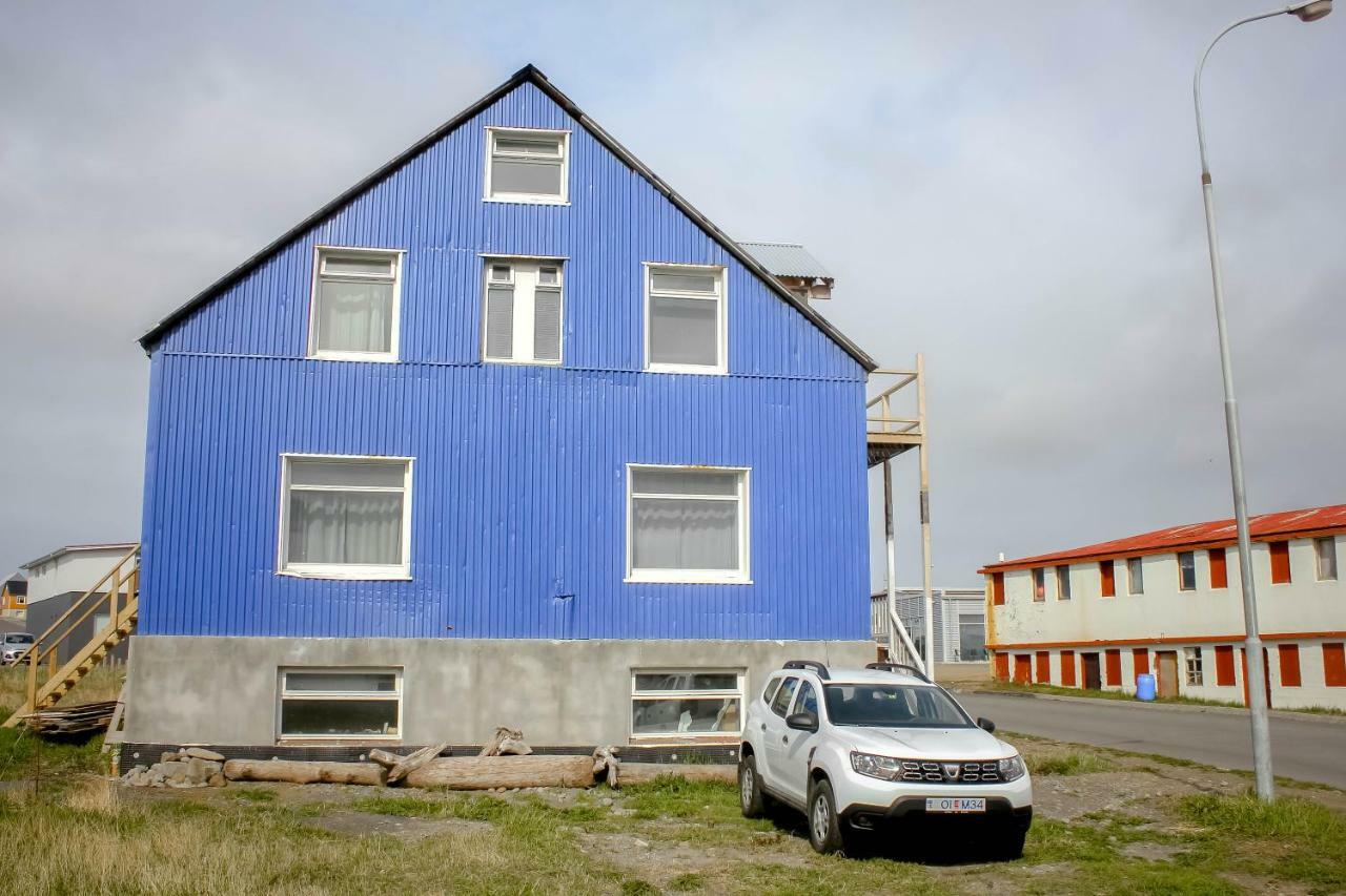 Sandur Þórshöfn Bagian luar foto