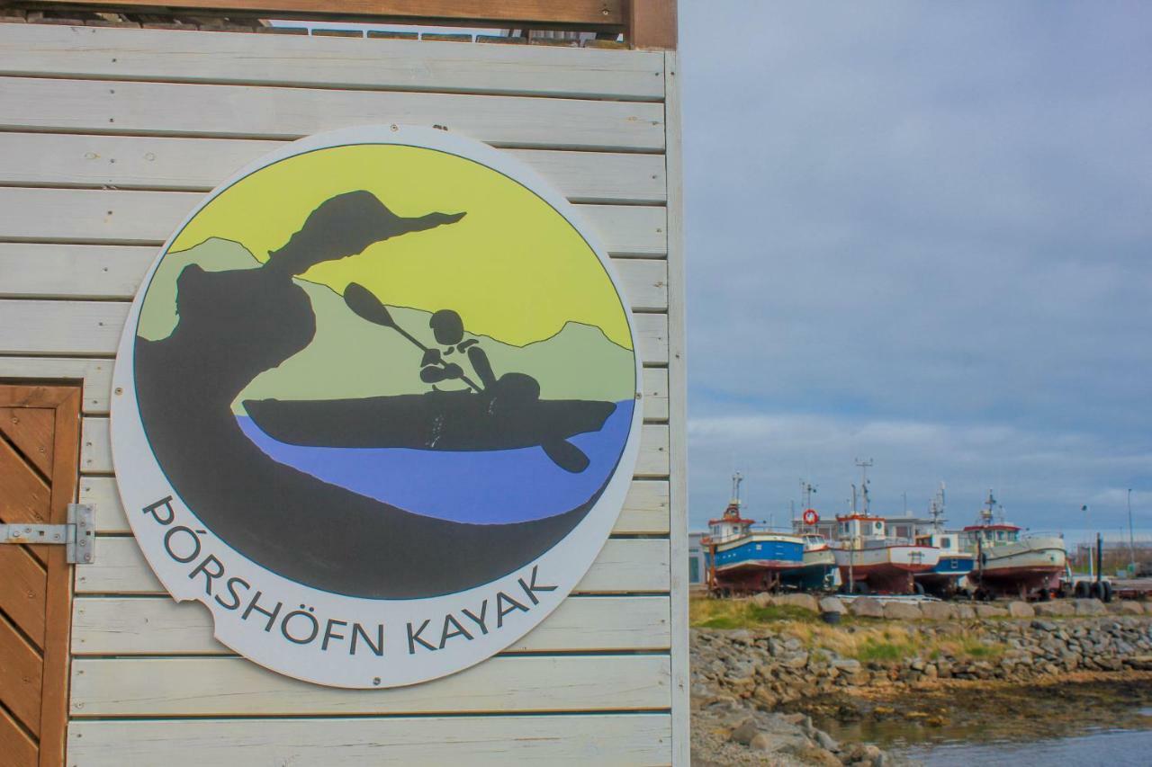 Sandur Þórshöfn Bagian luar foto
