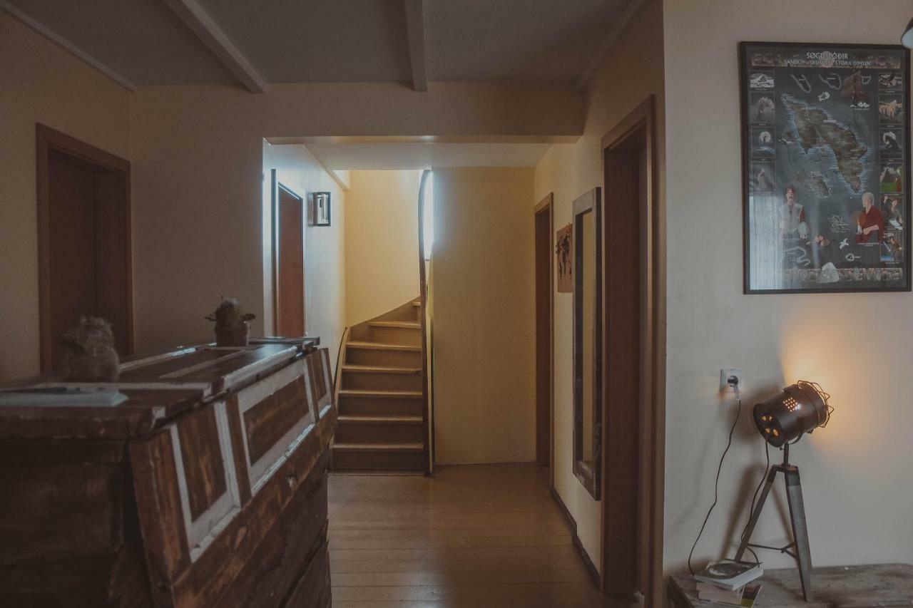 Sandur Þórshöfn Bagian luar foto